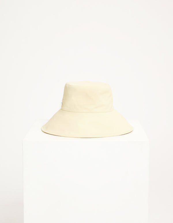 Vanilla / Beige
